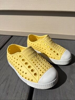 Native Kids Yellow Slip-On Rubber Sneaker/water shoes